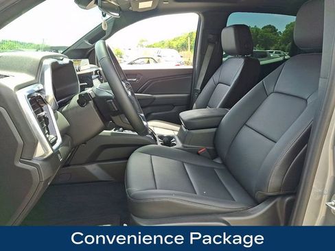 Used 2025 GMC Canyon Elevation w/ Convenience Package AWD/4WD image 2