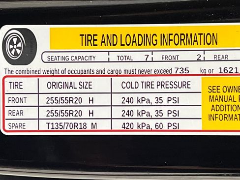 Used 2025 Buick Enclave Preferred AWD/4WD image 84
