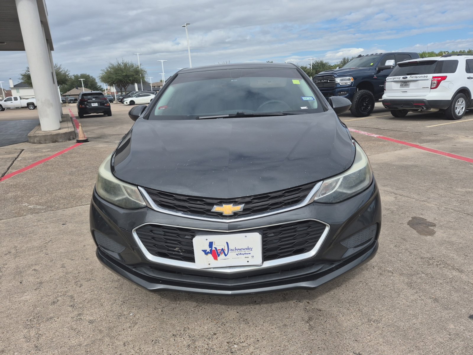 Used 2018 Chevrolet Cruze LT FWD image 3