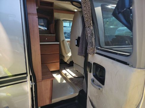 Used 2012 Chevrolet Express 3500 Extended w/ Power Package RWD image 10