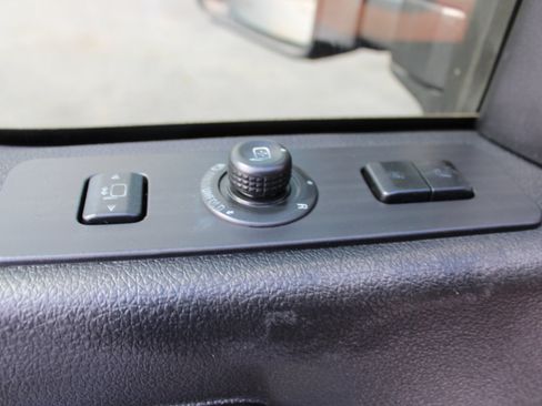 Used 2015 Ford F250 Platinum image 16