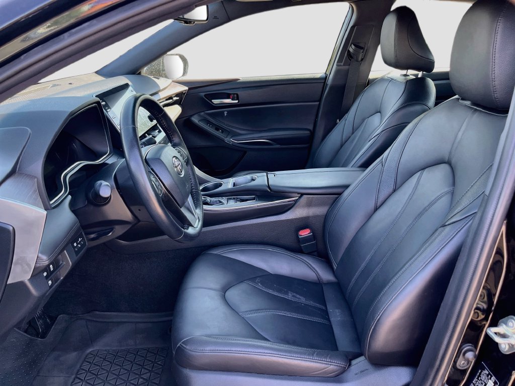 Used 2020 Toyota Avalon XLE w/ Moonroof Package FWD image 20