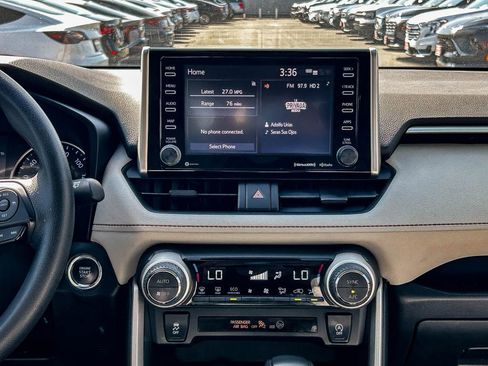 Used 2020 Toyota RAV4 XLE w/ Convenience Package image 14