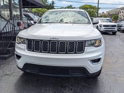 Used 2019 Jeep Grand Cherokee Laredo w/ Security & Convenience Group AWD/4WD image 6