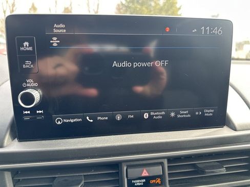 Used 2023 Honda Pilot Touring image 17