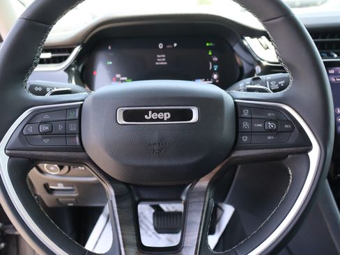 Used 2024 Jeep Grand Cherokee Limited 4xe AWD/4WD image 39