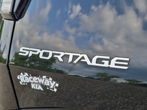 Certified 2024 Kia Sportage EX AWD/4WD image 32