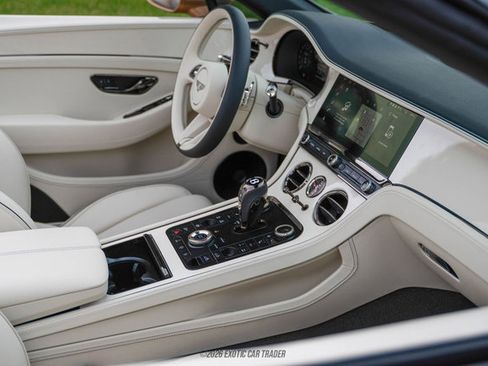 Used 2026 Bentley Continental GTC image 44