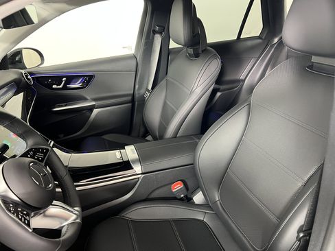 New 2025 Mercedes-Benz GLC 350e 4MATIC image 18