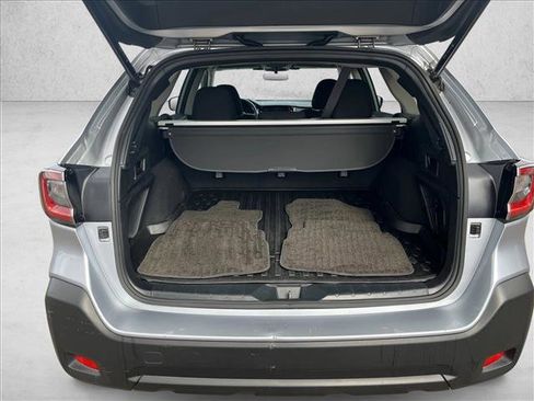 Used 2025 Subaru Outback Premium image 22