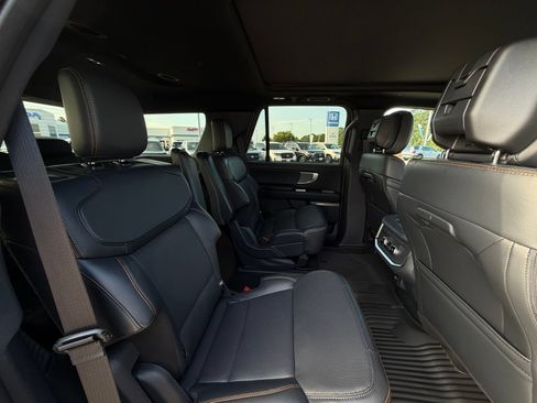 Used 2026 Ford Expedition Tremor AWD/4WD image 31