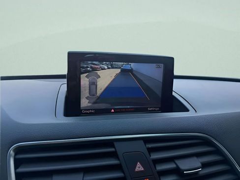 Used 2018 Audi Q3 2.0T Premium Plus w/ Premium Plus Package image 40