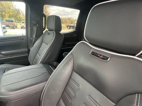 Used 2024 GMC Sierra 1500 AT4X image 11