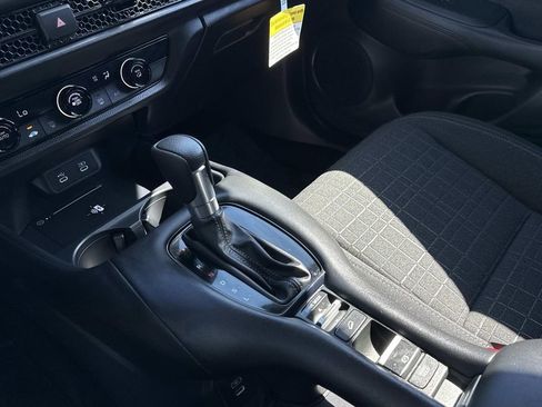 Used 2026 Honda HR-V LX image 7