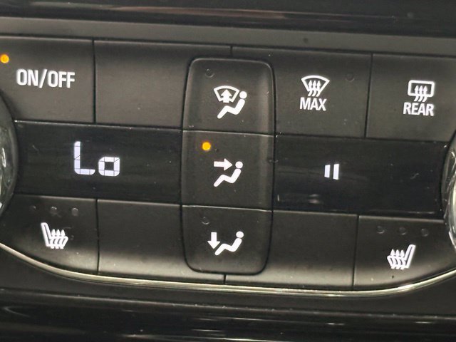 Used 2025 Chevrolet Trax LT w/ Driver Confidence Package FWD image 33