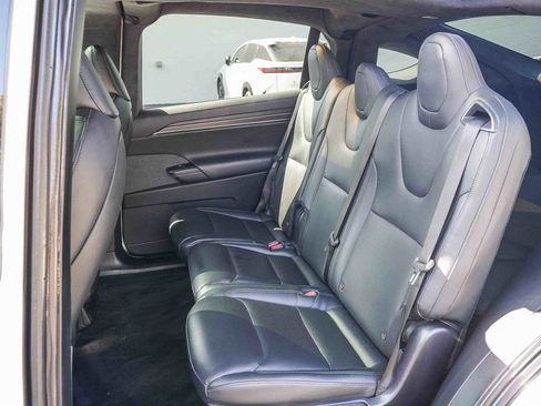 Used 2023 Tesla Model X AWD/4WD image 18