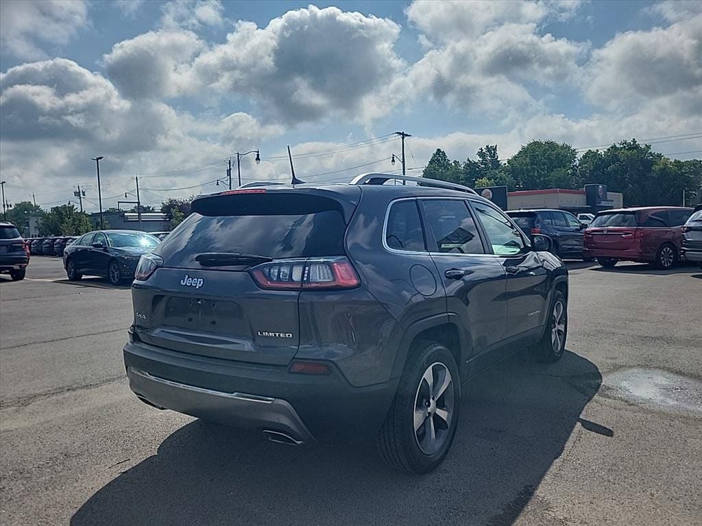Used 2019 Jeep Cherokee Limited AWD/4WD image 5