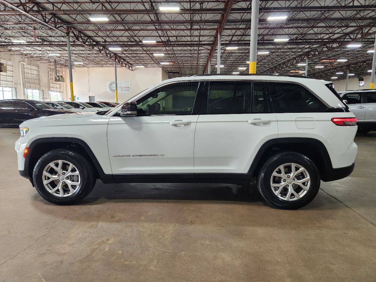 Used 2022 Jeep Grand Cherokee Limited RWD image 7