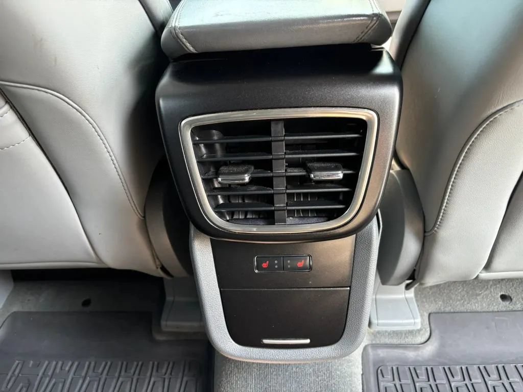 Used 2019 Lincoln Nautilus Reserve AWD/4WD image 18