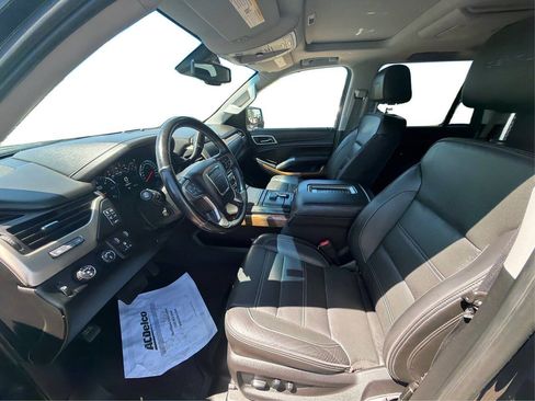 Used 2019 GMC Yukon Denali w/ Open Road Package AWD/4WD image 9