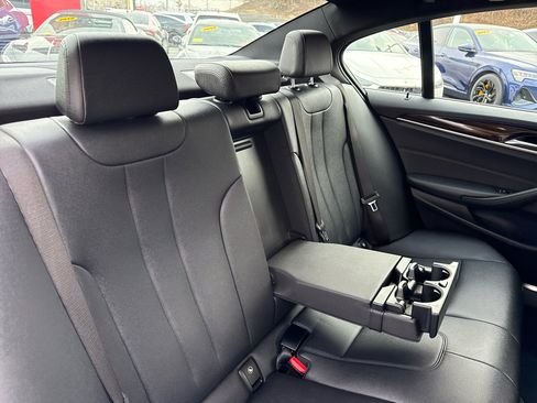 Used 2019 BMW 530i xDrive w/ Convenience Package image 32