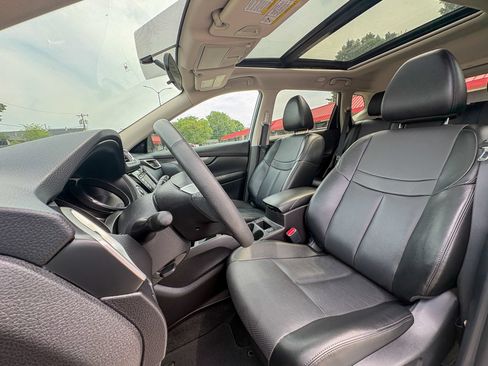 Used 2015 Nissan Rogue SL w/ SL Premium Package FWD image 24
