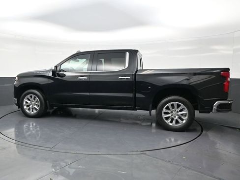 Used 2022 Chevrolet Silverado 1500 LTZ image 2