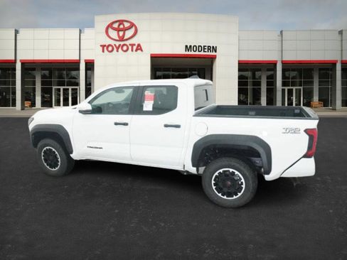 New 2026 Toyota Tacoma TRD Off-Road AWD/4WD image 11