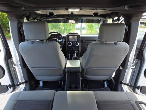 Used 2010 Jeep Wrangler Unlimited Sahara w/ Dual Top Group AWD/4WD image 45