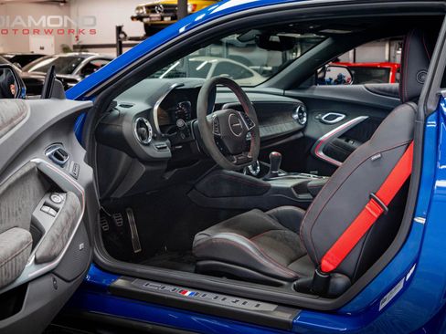 Used 2023 Chevrolet Camaro ZL1 image 77