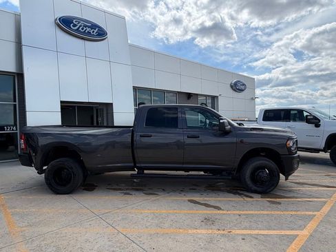 Used 2024 RAM 3500 Tradesman AWD/4WD image 12