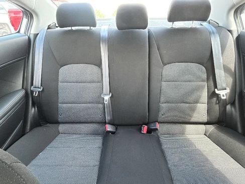 Used 2017 Kia Forte LX FWD image 12