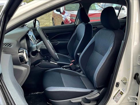 New 2025 Nissan Versa SV w/ Trunk Package image 15