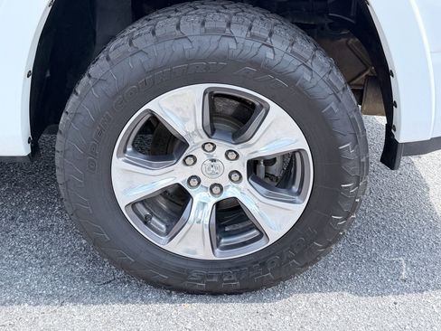 Used 2021 RAM 1500 Laramie AWD/4WD image 39