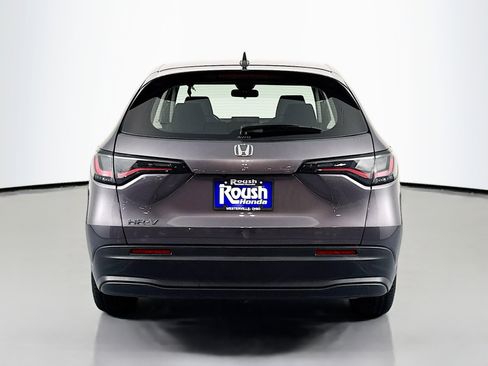 Certified 2023 Honda HR-V LX image 6