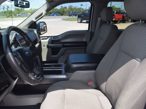 Used 2018 Ford F150 XLT w/ Equipment Group 302A Luxury RWD image 8