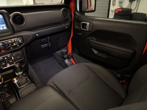 Used 2023 Jeep Wrangler Unlimited Sport AWD/4WD image 28
