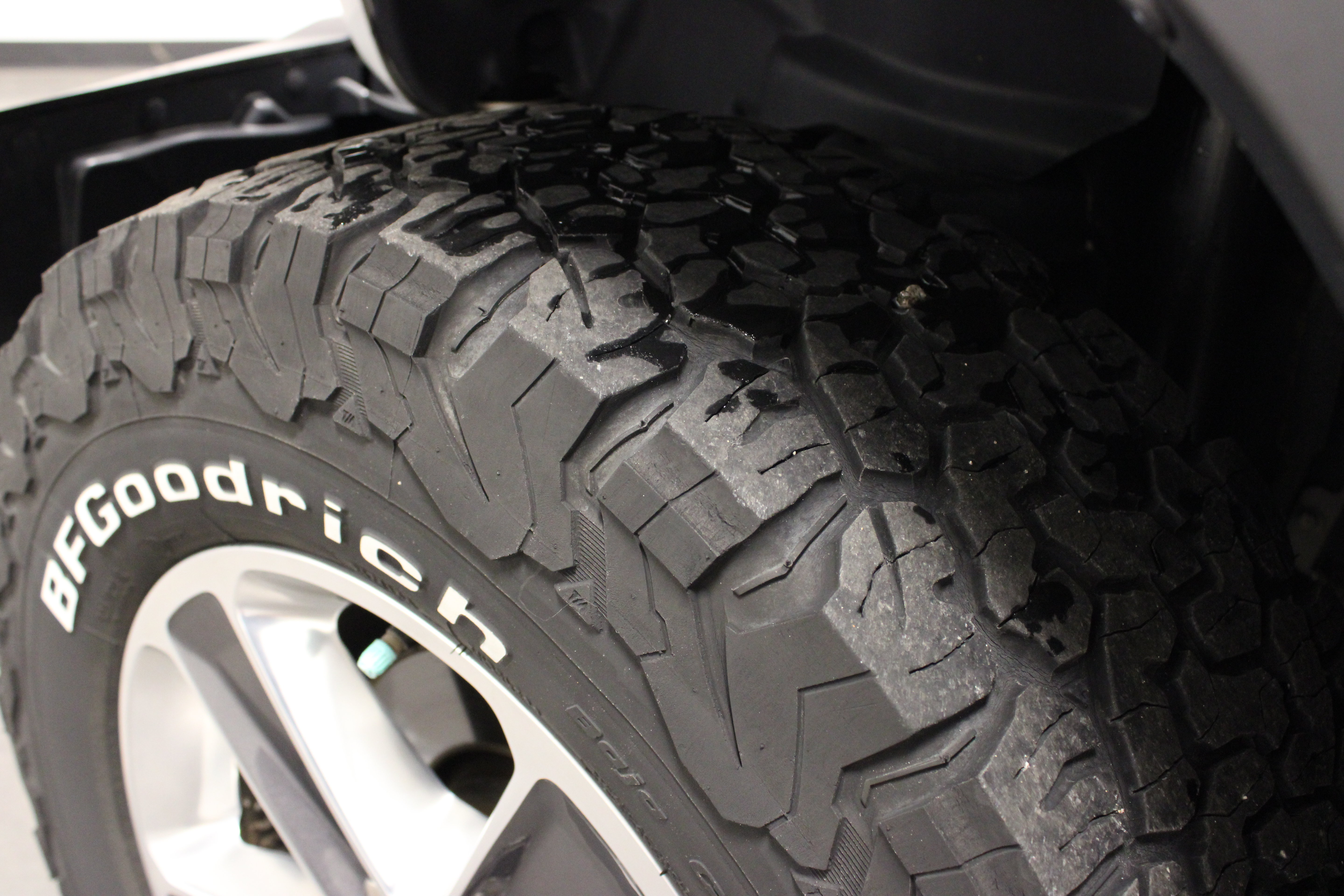 Used 2019 Jeep Wrangler Unlimited Sahara w/ LED Lighting Group AWD/4WD image 11
