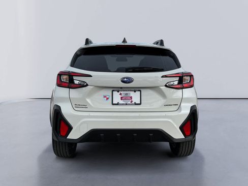 Used 2024 Subaru Crosstrek 2.0i Premium image 4