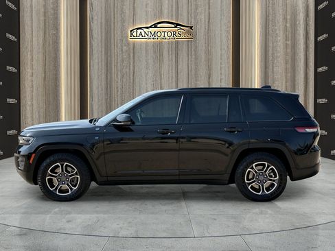 Used 2023 Jeep Grand Cherokee Trailhawk AWD/4WD image 5