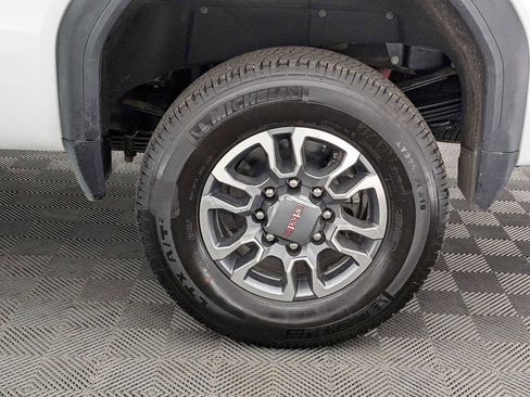 Used 2025 GMC Sierra 3500 SLT image 16