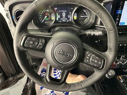 Used 2025 Jeep Wrangler Unlimited Rubicon 4xe w/ Convenience Group image 25