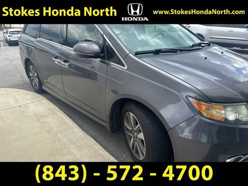 Used 2016 Honda Odyssey Touring Elite image 4