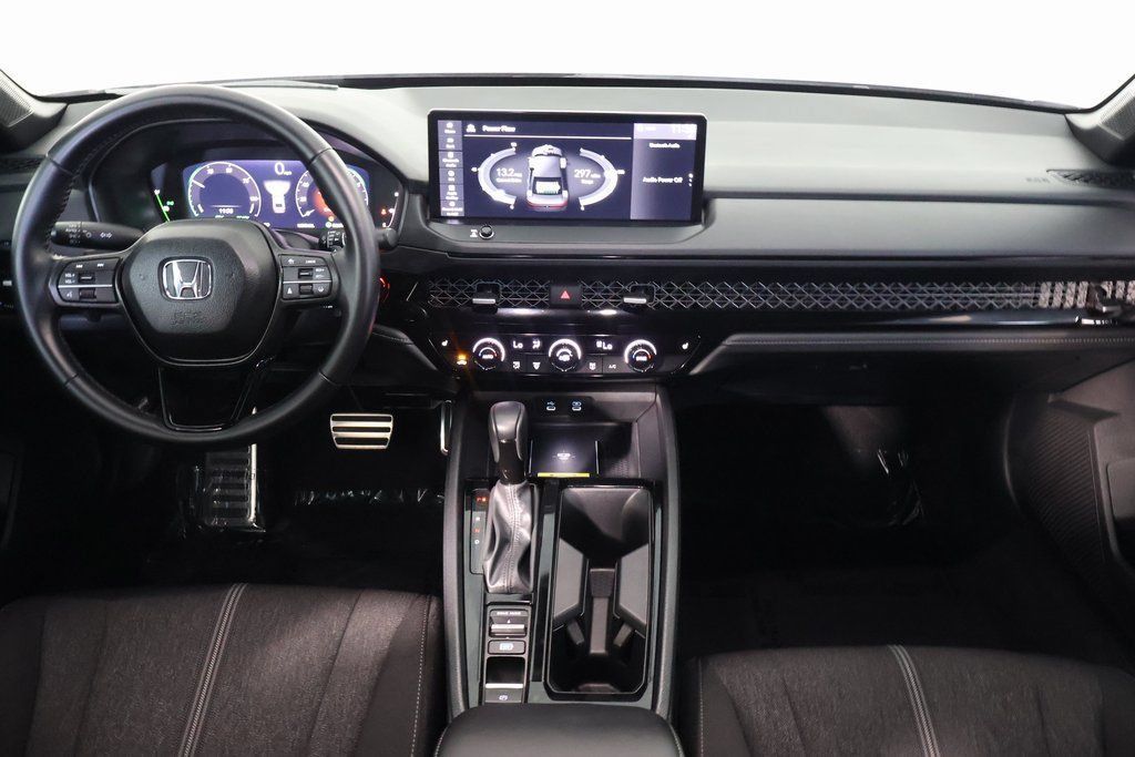 Used 2025 Honda Accord Sport image 8