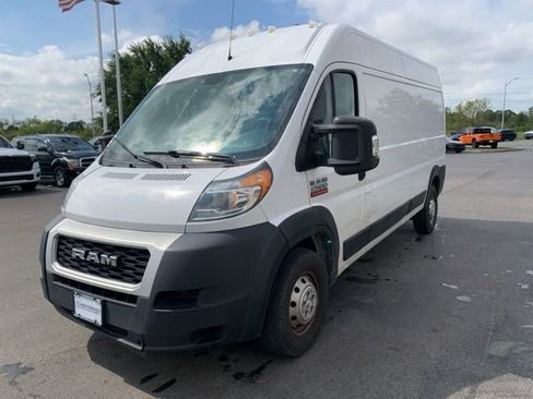 Used 2019 RAM ProMaster 2500 w/ Interior Convenience Group image 7