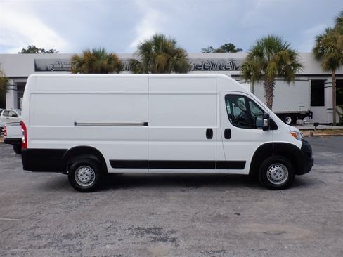 Used 2025 RAM ProMaster 3500 w/ Convenience Group FWD image 1
