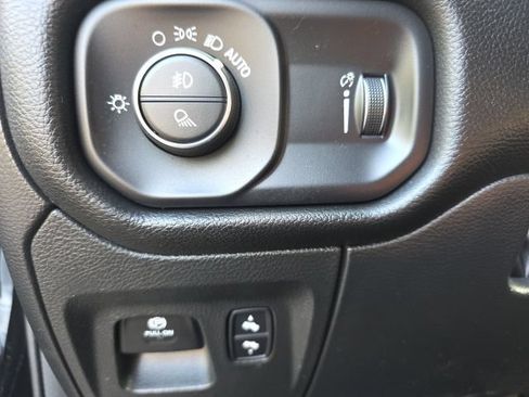 Used 2023 RAM 1500 Big Horn AWD/4WD image 21