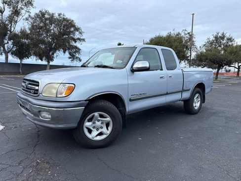 Used 2000 Toyota Tundra SR5 image 4