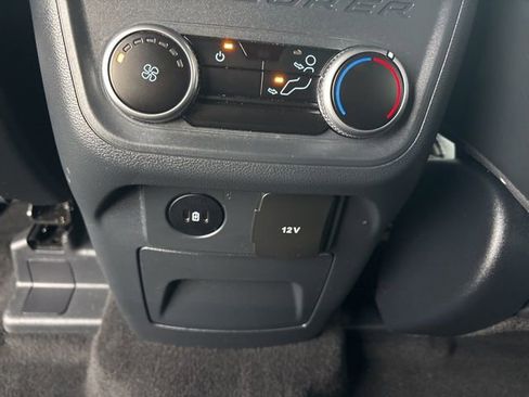 Used 2025 Ford Explorer ST-Line image 31