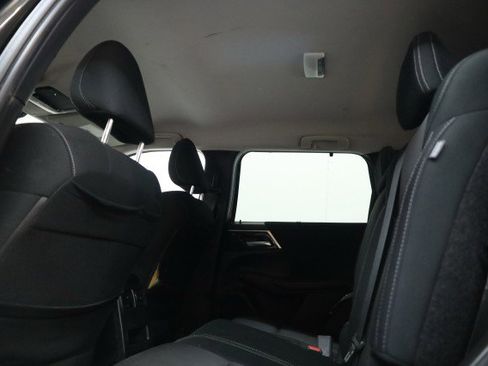 Used 2022 Mitsubishi Outlander ES image 20